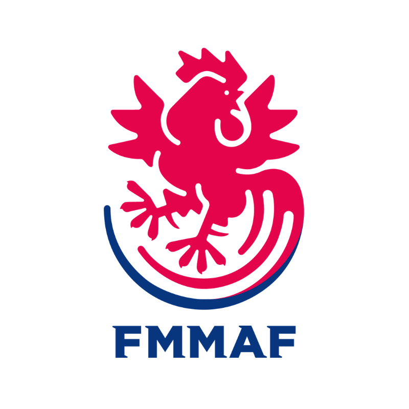 Logo de la FMMAF. Un coq rouge avec les ailes ouverte et l'acronyme de la Fédération de Mixed Martial Arts Français